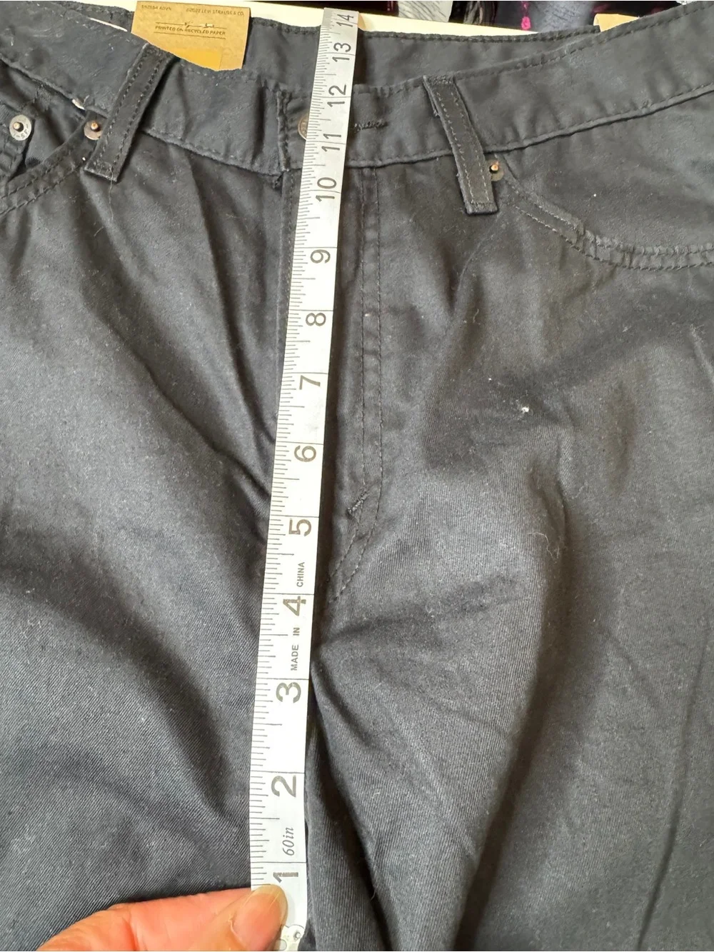 Levi’s High Waisted Mom Jeans Black 31x30 Tapered High Rise Relaxed Fit NWT